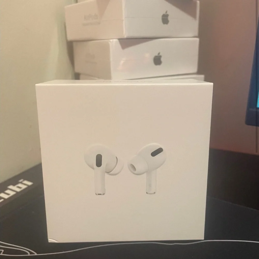 Apple White AirPods Pro Wireless Headset